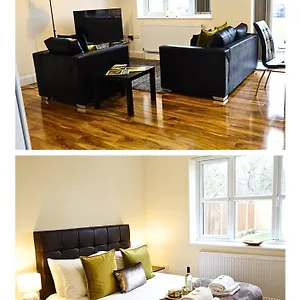 https://luxe-airport-free-parking.brighton-hotels-england.com